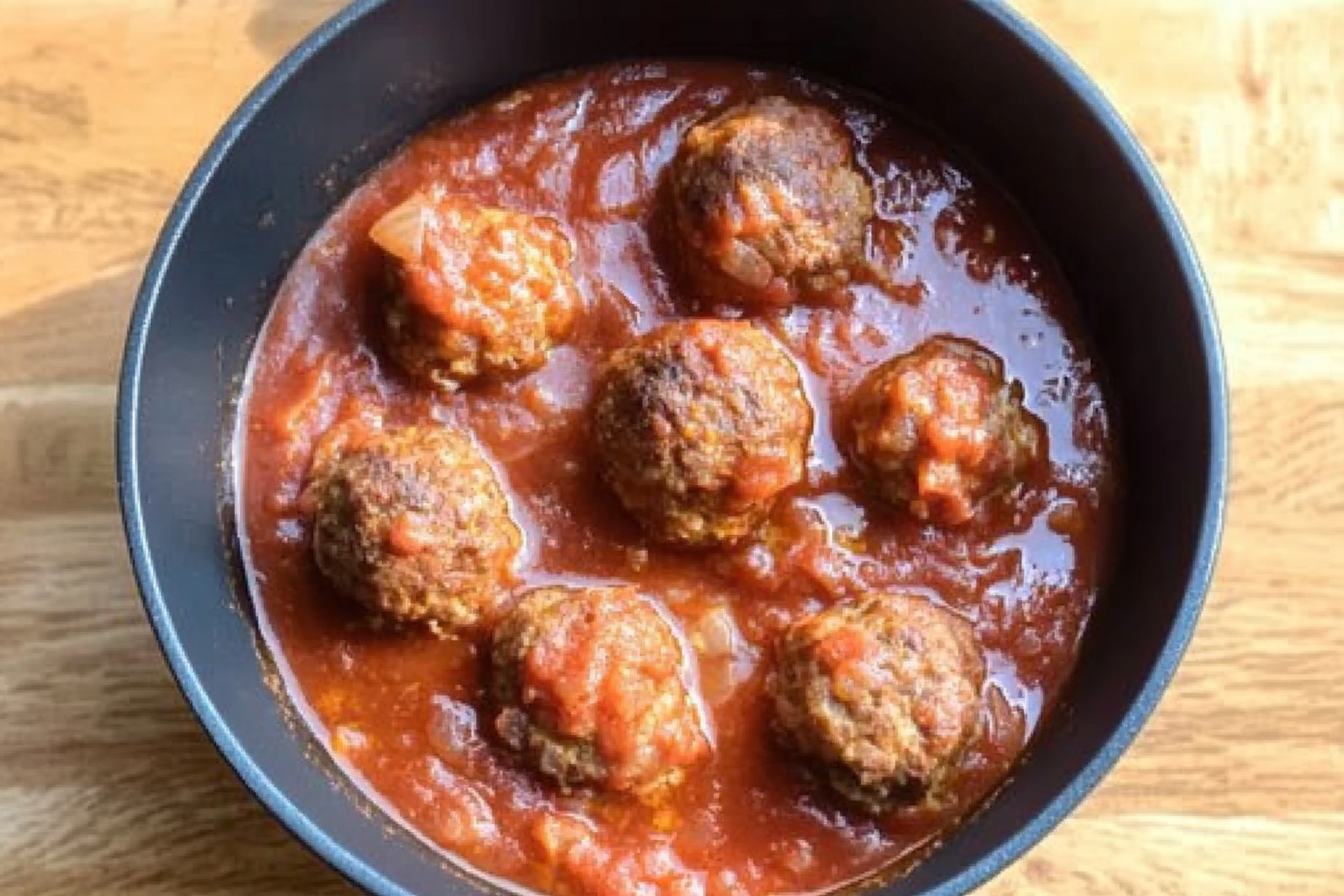 Albóndigas en salsa de tomate
