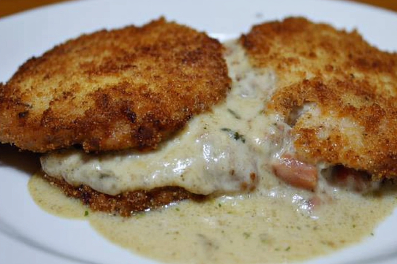 Cachopo de lomo con champiñones