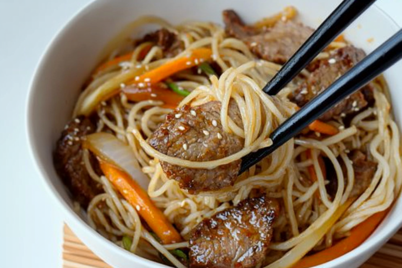 Fideos chinos con ternera