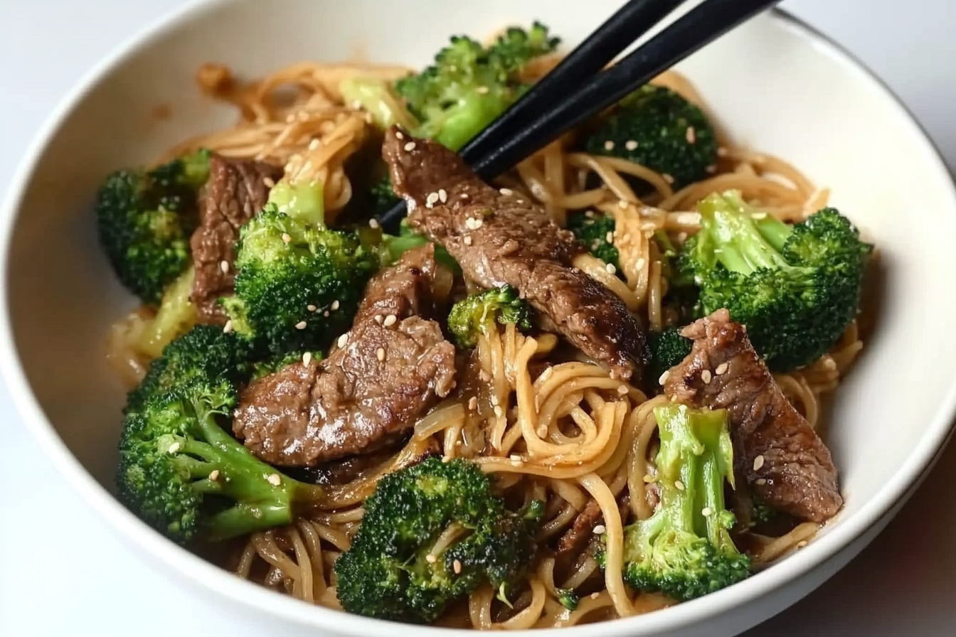 Fideos con brócoli y ternera