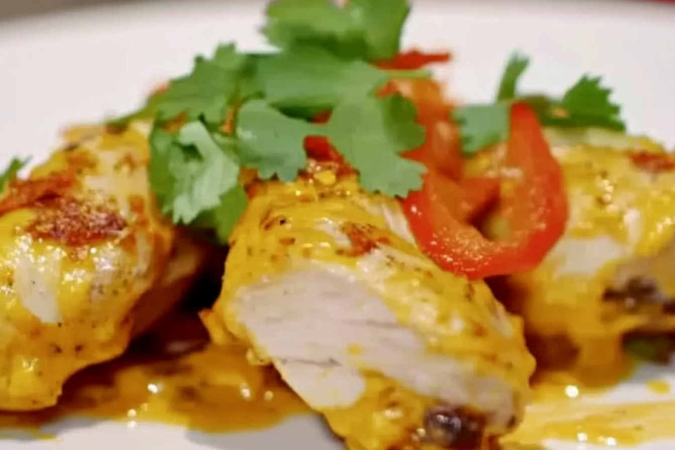 Pollo adobado con coco